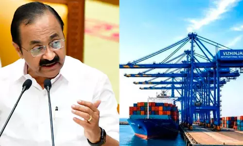 വിഴിഞ്ഞത്ത് ചെലവായത് എത്ര? സര്ക്കാര് വിഹിതം 3,764 കോടിയെന്ന് മുഖ്യമന്ത്രി; പ്രതിപക്ഷവാദം 5,370 കോടി വിഴിഞ്ഞത്ത് ചെലവായത് എത്ര? സര്ക്കാര് വിഹിതം 3,764 കോടിയെന്ന് മുഖ്യമന്ത്രി; പ്രതിപക്ഷവാദം 5,370 കോടി