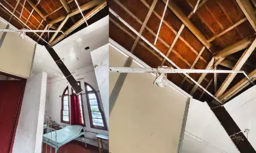 ബീച്ച് ആശുപത്രിയിൽ സീലിങ് പൊളിഞ്ഞുവീണു; രോഗി പരിക്കുകളില്ലാതെ രക്ഷപ്പെട്ടു