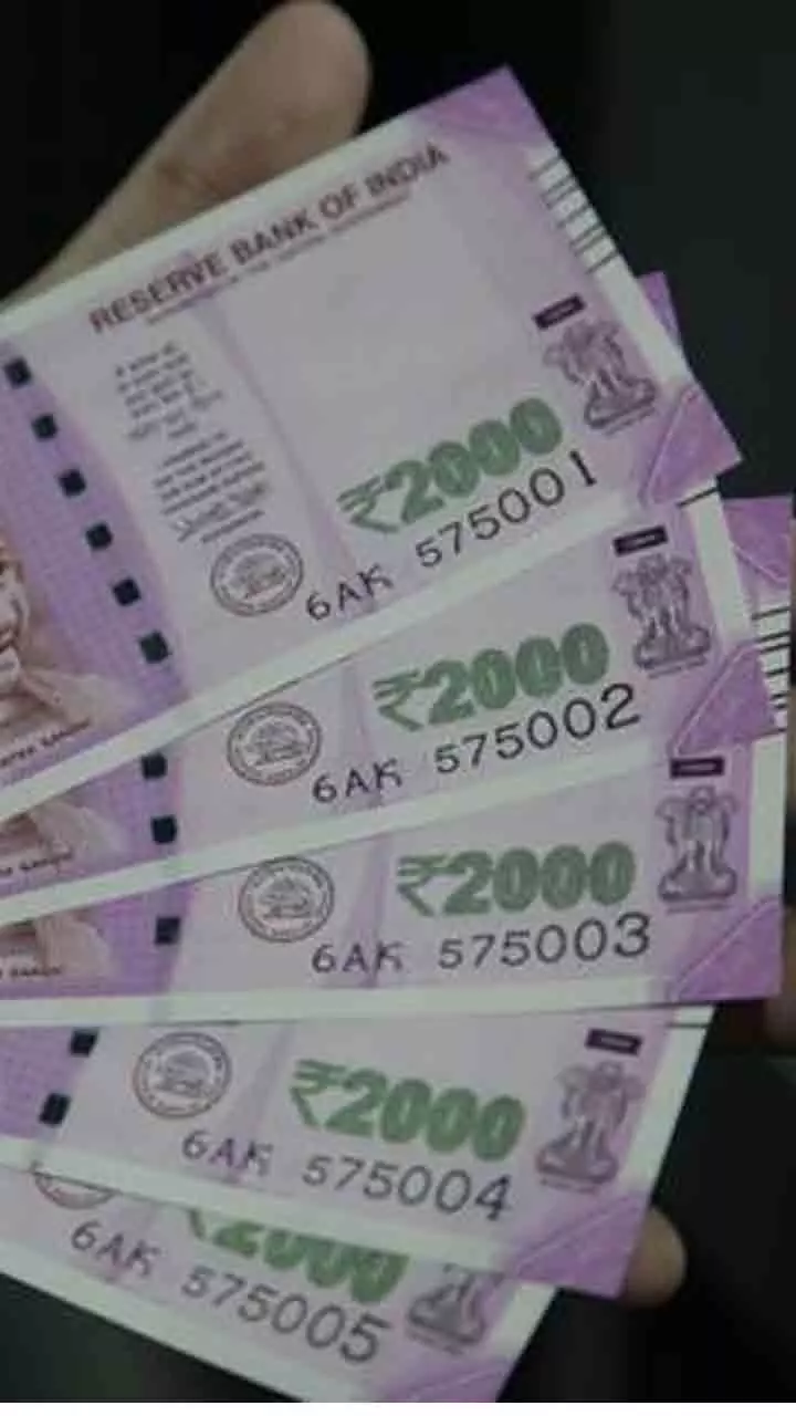 മറന്നുപോയ പഴയ ബാങ്ക് അക്കൗണ്ടിലെ പണം വർഷങ്ങൾക്ക് ശേഷം എങ്ങനെ ക്ലെയിം ചെയ്യാം? മറന്നുപോയ പഴയ ബാങ്ക് അക്കൗണ്ടിലെ പണം വർഷങ്ങൾക്ക് ശേഷം എങ്ങനെ ക്ലെയിം ചെയ്യാം?