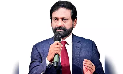 പ്രവാസികളിൽനിന്ന് പിരിച്ചെടുത്ത   ആ കോടിക്കണക്കിന് രൂപയെവിടെ?