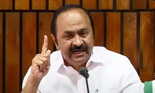 എം.പിമാർ കേരളത്തിന്റെ അംബാസിഡർമാരാകണം -മുഖ്യമന്ത്രി എം.പിമാർ കേരളത്തിന്റെ അംബാസിഡർമാരാകണം -മുഖ്യമന്ത്രി