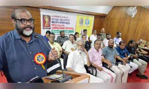 അ​ടി​യ​ന്തരാ​വ​സ്ഥ കാ​ല​ത്തെ മാ​ധ്യ​മ നി​യ​ന്ത്ര​ണം മ​റ്റൊ​രു രൂ​പ​ത്തി​ൽ തു​ട​രു​ന്നു-​മ​ന്ത്രി സി.​പി. ജോ​ണ്‍