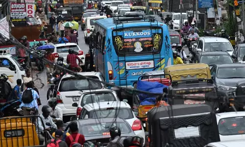 കണക്കറിയണം, നിരത്തി​ലോടുന്ന വാഹനങ്ങൾ എത്ര​? വിവരശേഖരണത്തിന്​​ മോട്ടോർ വാഹന വകുപ്പ്​