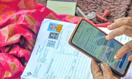 വോട്ടർ പട്ടിക പുതുക്കൽ : കർണാടകയിൽ മറ്റുള്ളവർ എന്ന വിഭാഗത്തിൽ 635 പേർ വോട്ടർ പട്ടിക പുതുക്കൽ : കർണാടകയിൽ മറ്റുള്ളവർ എന്ന വിഭാഗത്തിൽ 635 പേർ