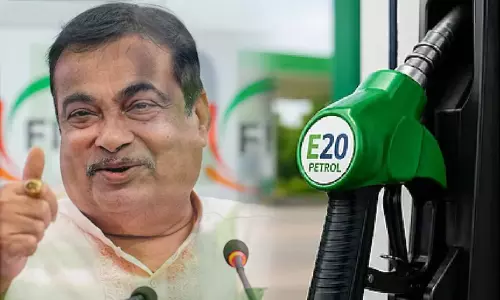 ‘E20 മൈലേജിൽ വ്യത്യാസം ഉണ്ടാക്കിയേക്കും, വാഹനത്തിന്റെ എൻജിൻ തകരാറിലാക്കില്ല’ -നിതിൻ ഗഡ്കരി