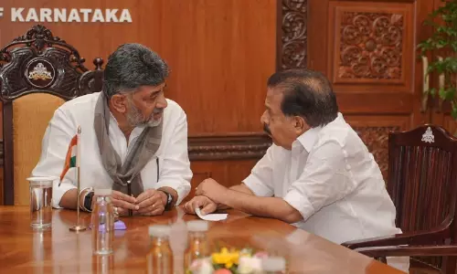 മെട്രോ സിറ്റിയും ലഹരിയുടെ പിടിയിൽ; തൂ​ഫാ​ന് പൂ​ർ​ണ പി​ന്തു​ണ​യു​മാ​യി ക​ർ​ണാ​ട​ക
