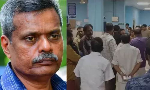 ‘നെഞ്ചുവേദനയുമായി വരുന്നവരെ ഇങ്ങനെയല്ല ചികിത്സിക്കേണ്ടത്’ -രോഗി കുഴഞ്ഞുവീണു മരിച്ചതിൽ ജീവനക്കാരുടെ അനാസ്ഥയെന്ന് ഡോ. ഹാരിസ് ‘നെഞ്ചുവേദനയുമായി വരുന്നവരെ ഇങ്ങനെയല്ല ചികിത്സിക്കേണ്ടത്’ -രോഗി കുഴഞ്ഞുവീണു മരിച്ചതിൽ ജീവനക്കാരുടെ അനാസ്ഥയെന്ന് ഡോ. ഹാരിസ്