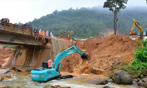 വയനാട് മണ്ണിടിച്ചിൽ: ഒരു മൃതദേഹം കൂടി കണ്ടെത്തി; മരണം ഏഴായി, തിരച്ചിൽ ഊർജിതം