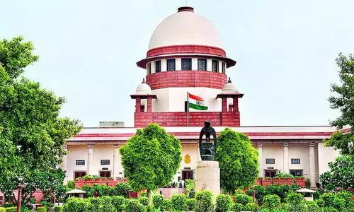 പോക്സോ കേസ്: അതിക്രമ വിവരം അറിഞ്ഞയുടൻ റിപ്പോർട്ട് ചെയ്തില്ലെങ്കിൽ തടവ് ശിക്ഷ ലഭിക്കുമെന്ന് സുപ്രീം കോടതി പോക്സോ കേസ്: അതിക്രമ വിവരം അറിഞ്ഞയുടൻ റിപ്പോർട്ട് ചെയ്തില്ലെങ്കിൽ തടവ് ശിക്ഷ ലഭിക്കുമെന്ന് സുപ്രീം കോടതി