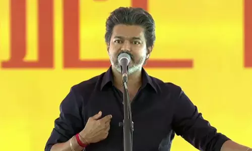 ഞാൻ പൊലീസിനെ വിശ്വസിച്ചു, പക്ഷെ അവർ കുറ്റം എന്‍റെ തലയിൽ കെട്ടിവെച്ചു; കരൂരിൽ വികാരാധീനനായി മുഖ്യമന്ത്രി വിജയ്