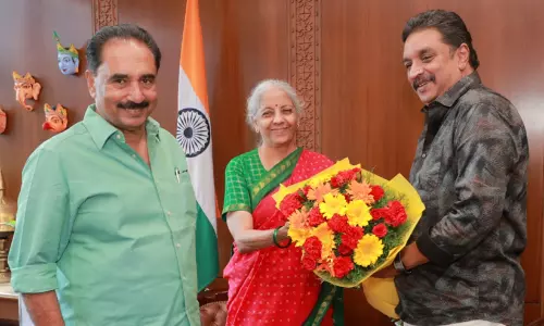 കശുവണ്ടി വ്യവസായ പുനരുദ്ധാരണം; കേരളത്തോട് വിശദമായ പദ്ധതി നിർദേശം സമർപ്പിക്കാൻ കേന്ദ്രം
