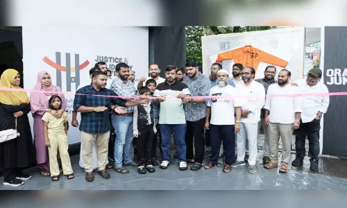 ഓ​റ​ഞ്ച് ജം​പ് സ്യൂ​ട്ട്’ എ​ക്സി​ബി​ഷ​ൻ തു​ട​ങ്ങി