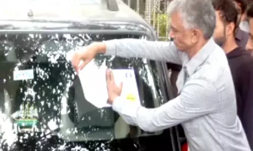 ഉ​പേ​ക്ഷി​ക്ക​പ്പെ​ട്ട വാ​ഹ​ന​ ഉ​ട​മ​ക​ളി​ൽനി​ന്ന് പി​ഴ ഈ​ടാ​ക്കും