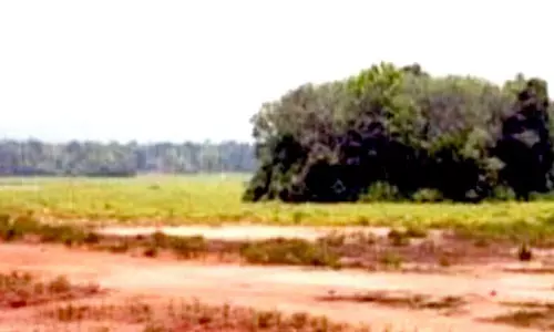 ആറന്മുള വിമാനത്താവളം; പുതിയ നീക്കം കോൺഗ്രസ് പിന്തുണയോടെ, എതിർത്ത് സി.പി.എമ്മും ബി.ജെ.പിയും ആറന്മുള വിമാനത്താവളം; പുതിയ നീക്കം കോൺഗ്രസ് പിന്തുണയോടെ, എതിർത്ത് സി.പി.എമ്മും ബി.ജെ.പിയും