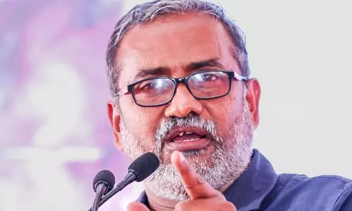 ആറന്മുള വിമാനത്താവള പദ്ധതി: സർവേ നടത്താൻ അധികാരം നൽകിയത് ആര്, ഭരണകൂടത്തിന്റെയും ജനപ്രതിനിധികളുടെയും മൗനം ദുരൂഹമെന്ന് പി. പ്രസാദ് ആറന്മുള വിമാനത്താവള പദ്ധതി: സർവേ നടത്താൻ അധികാരം നൽകിയത് ആര്, ഭരണകൂടത്തിന്റെയും ജനപ്രതിനിധികളുടെയും മൗനം ദുരൂഹമെന്ന് പി. പ്രസാദ്
