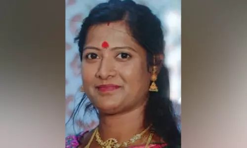 ബംഗളൂരുവിൽ വീട്ടിൽ കുളിക്കുന്നതിനിടെ യുവതിയെ വെട്ടിക്കൊന്നു