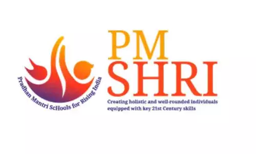 ‘സം​സ്ഥാ​ന​ത്തി​ന്​ ഇ​നി ക​രാ​റി​ൽ നി​ന്ന്​ പി​ൻ​മാ​റാ​നാ​വി​ല്ല’;  പി.​എം ശ്രീ- ​സി.​പി.​എ​മ്മി​നെ വെ​ട്ടി​ലാ​ക്കി ലേ​ഖ​നം