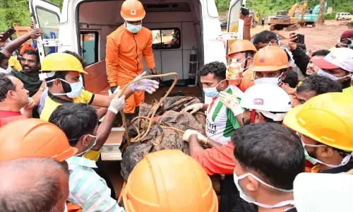 ക​ള്ളാ​ടി ദു​ര​ന്തം;  തി​ര​ച്ചി​ൽ ദൗ​ത്യം പൂ​ർ​ണം, കേരളത്തിന്‌ നന്ദി പറഞ്ഞു ബിക്രം റാണയുടെ ബന്ധുക്കൾ