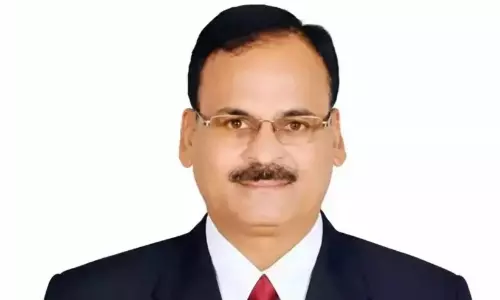 പെൺമക്കളുടെ നിയമനത്തിന് അനധികൃതമായി ഇടപെട്ടു; കർണാടകയിൽ പി.എസ്‌.സി ചെയർമാന് സസ്പെൻഷൻ