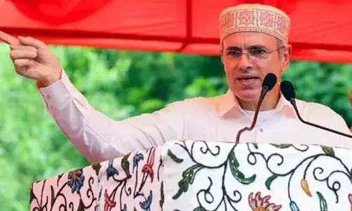 `ഇതൊരു പ്രേമലേഖനം, ബി.ജെ.പിക്ക് അവഗണിക്കാന്‍ കഴിയാത്ത രാഷ്ട്രീയ ശക്തിയായി ഞാന്‍ മാറി: ഓപറേഷന്‍ ലോട്ടസ് ആരോപണത്തിൽ ഉമർ അബ്ദുല്ലക്ക് വക്കീൽ നോട്ടീസ്