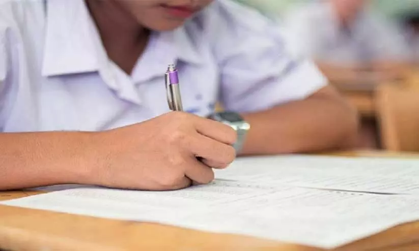 ഗൾഫിലെ പന്ത്രണ്ടാം ക്ലാസ് പരീക്ഷ റദ്ദാക്കൽ: സുപ്രീം കോടതി വാദം കേൾക്കൽ അടുത്തയാഴ്ച ഗൾഫിലെ പന്ത്രണ്ടാം ക്ലാസ് പരീക്ഷ റദ്ദാക്കൽ: സുപ്രീം കോടതി വാദം കേൾക്കൽ അടുത്തയാഴ്ച