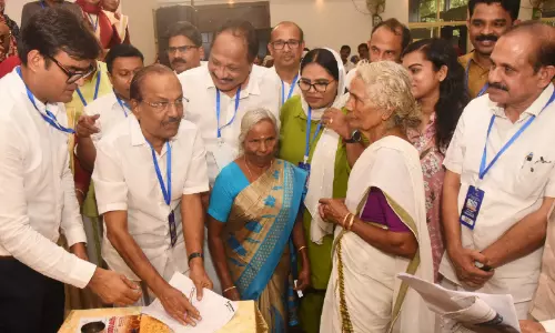 ‘ജനസാക്ഷ്യം’ അദാലത്തില് ലഭിച്ച പരാതികള് വേഗം തീര്പ്പാക്കണം -മന്ത്രി പി.കെ. കുഞ്ഞാലിക്കുട്ടി ‘ജനസാക്ഷ്യം’ അദാലത്തില് ലഭിച്ച പരാതികള് വേഗം തീര്പ്പാക്കണം -മന്ത്രി പി.കെ. കുഞ്ഞാലിക്കുട്ടി