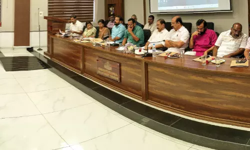 വൈദ്യുതി തടസ്സം ജനങ്ങളെ അറിയിക്കാൻ വാട്‌സ് ആപ് ഗ്രൂപ്പുകൾ സജീവമാക്കണം -മന്ത്രി