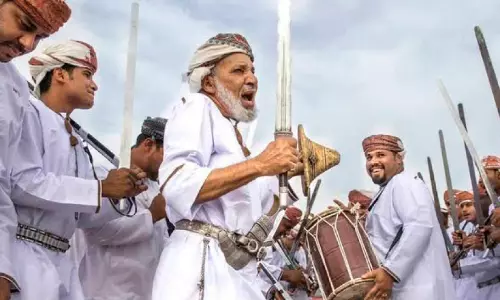 ഒമാൻ ജനസംഖ്യ 54 ലക്ഷത്തിലേക്ക്; 28.6 ശതമാനം പേരും മസ്കത്തിൽ ഒമാൻ ജനസംഖ്യ 54 ലക്ഷത്തിലേക്ക്; 28.6 ശതമാനം പേരും മസ്കത്തിൽ