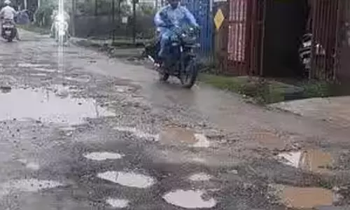 ദേശീയപാത നിർമാണത്തിനിടെ രൂപപ്പെട്ട വെള്ളക്കെട്ട് ഒഴിവാക്കാൻ 17 കോടി എൻ.എച്ച്.എ.ഐ അനുവദിച്ചു ദേശീയപാത നിർമാണത്തിനിടെ രൂപപ്പെട്ട വെള്ളക്കെട്ട് ഒഴിവാക്കാൻ 17 കോടി എൻ.എച്ച്.എ.ഐ അനുവദിച്ചു