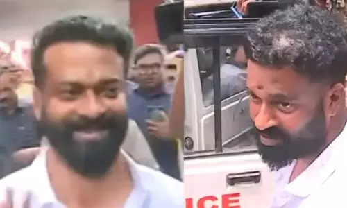 സത്യപ്രതിജ്ഞക്ക് ശേഷവും അനിശ്ചിതത്വം ഒഴിയുന്നില്ല; ബി.ജെ.പി ഭരണസമിതി ഭാവിയും നിയമവഴികളിൽ സങ്കീർണമാകും സത്യപ്രതിജ്ഞക്ക് ശേഷവും അനിശ്ചിതത്വം ഒഴിയുന്നില്ല; ബി.ജെ.പി ഭരണസമിതി ഭാവിയും നിയമവഴികളിൽ സങ്കീർണമാകും
