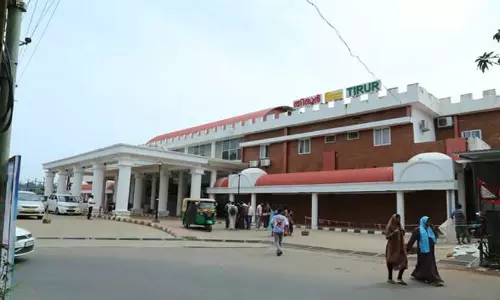 മുഖം മിനുക്കി, ഈ ഏഴ് റെയിൽവേ സ്റ്റേഷനുകൾ; അമൃത് ഭാരത് പദ്ധതിയിൽ നവീകരണം പൂർത്തിയായി മുഖം മിനുക്കി, ഈ ഏഴ് റെയിൽവേ സ്റ്റേഷനുകൾ; അമൃത് ഭാരത് പദ്ധതിയിൽ നവീകരണം പൂർത്തിയായി