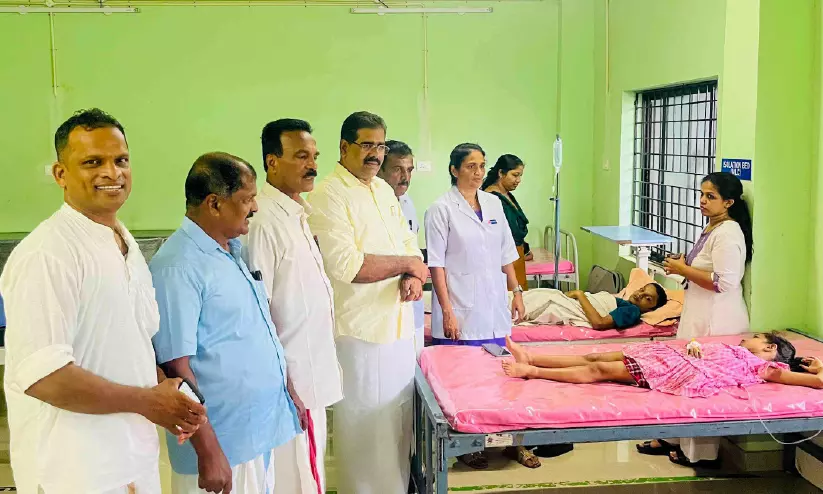ഭക്ഷ്യവിഷബാധ; ചാത്തമത്ത് 30 കുട്ടികളെ ആശുപത്രിയിൽ പ്രവേശിപ്പിച്ചു ഭക്ഷ്യവിഷബാധ; ചാത്തമത്ത് 30 കുട്ടികളെ ആശുപത്രിയിൽ പ്രവേശിപ്പിച്ചു