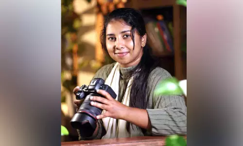 ഫി​ഫ ഒ​ഫീ​ഷ്യ​ൽ​സി​നെ അ​ണി​യി​ച്ചൊ​രു​ക്കി​യ ഓ​ർ​മ​യി​ൽ ഷി​ഫ