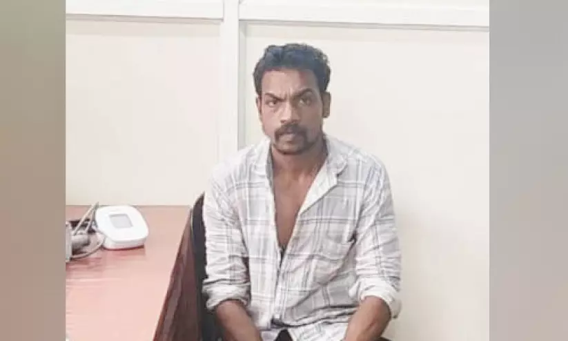 വയോധികനെ കുത്തി പരിക്കേൽപ്പിച്ചു; യുവാവ് പിടിയിൽ വയോധികനെ കുത്തി പരിക്കേൽപ്പിച്ചു; യുവാവ് പിടിയിൽ