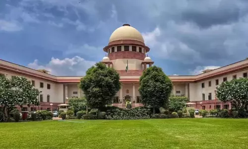 വഖഫ് ബോർഡ് കേസ് സുപ്രീംകോടതിയിൽ; ഹൈകോടതി നിയന്ത്രണം ഏർപ്പെടുത്തിയതിനെ ചോദ്യംചെയ്ത് ഹരജി