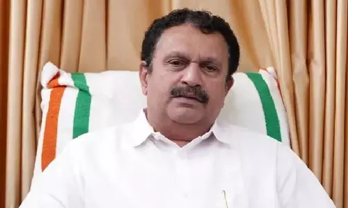 സർക്കാർ ആശുപത്രി ജീവനക്കാരുടെ പെരുമാറ്റം നന്നാക്കാൻ പരിശീലനം, രണ്ട് മാസത്തിനുള്ളിൽ പരിശീലനം പൂർത്തിയാക്കാൻ മന്ത്രിയുടെ നിർദേശം സർക്കാർ ആശുപത്രി ജീവനക്കാരുടെ പെരുമാറ്റം നന്നാക്കാൻ പരിശീലനം, രണ്ട് മാസത്തിനുള്ളിൽ പരിശീലനം പൂർത്തിയാക്കാൻ മന്ത്രിയുടെ നിർദേശം