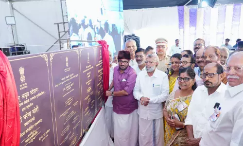 പുതുമോടിയിൽ റെയിൽവേ സ്റ്റേഷനുകൾ തിരൂർ, പരപ്പനങ്ങാടി, നിലമ്പൂർ പ്രധാനമന്ത്രി നാടിന് സമർപ്പിച്ചു