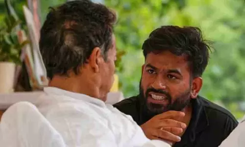 അവർ പൊലീസല്ല, ആർ.എസ്.എസ് ഗുണ്ടകളാണ്; വാങ്ചുക്കിനെ സമരപ്പന്തലിൽ നിന്ന് ബലമായി വലിച്ചിഴച്ചു കൊണ്ടുപോയി -അഭിജിത് ദീപ്കെ, പൊലീസ് എത്തിയത് മഫ്തിയിൽ