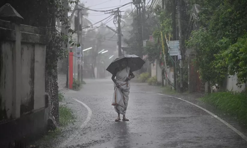 മഴക്ക് സാധ്യത; വടക്കൻ ജില്ലകളിൽ ഇന്ന് യെല്ലോ അലർട്ട് മഴക്ക് സാധ്യത; വടക്കൻ ജില്ലകളിൽ ഇന്ന് യെല്ലോ അലർട്ട്