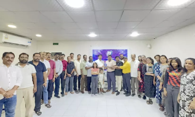 ദീപക് തണലിന് സെവന് ആർട്സ് കൾച്ചറൽ ഫോറം യാത്രയയപ്പ് നൽകി ദീപക് തണലിന് സെവന് ആർട്സ് കൾച്ചറൽ ഫോറം യാത്രയയപ്പ് നൽകി