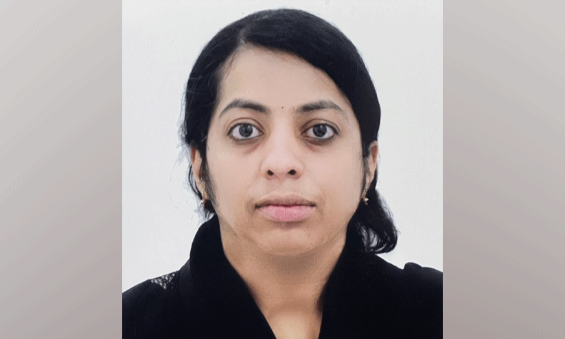 അബ്ഹയിൽ മലയാളി നഴ്സ് ന്യുമോണിയ ബാധിച്ച് മരിച്ചു അബ്ഹയിൽ മലയാളി നഴ്സ് ന്യുമോണിയ ബാധിച്ച് മരിച്ചു