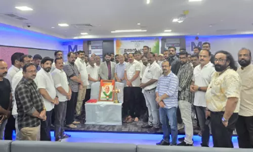 ഉമ്മൻചാണ്ടിയുടെ മൂന്നാം ചരമവാർഷികം: 15 വീൽചെയറുകൾ കൈമാറി ഇൻകാസ്