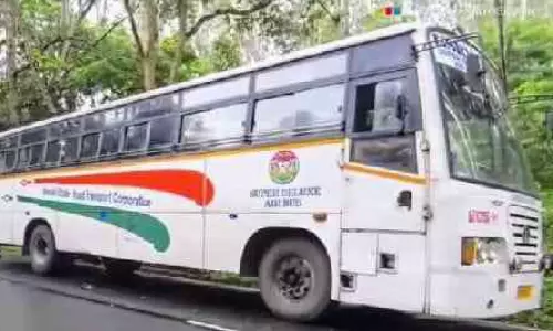 കെ.എസ്.ആർ.ടി.സി ബസിലെ ചക്രത്തിൽനിന്ന് തീയും പുകയും; രക്ഷകരായി എക്സൈസ്