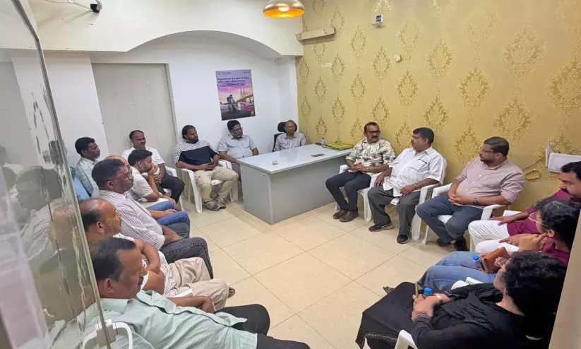 ഡോ. അസ്ലമീന്റെ വിയോഗത്തിൽ വേദനയോടെ ബുറൈമി മലയാളികൾ ഡോ. അസ്ലമീന്റെ വിയോഗത്തിൽ വേദനയോടെ ബുറൈമി മലയാളികൾ