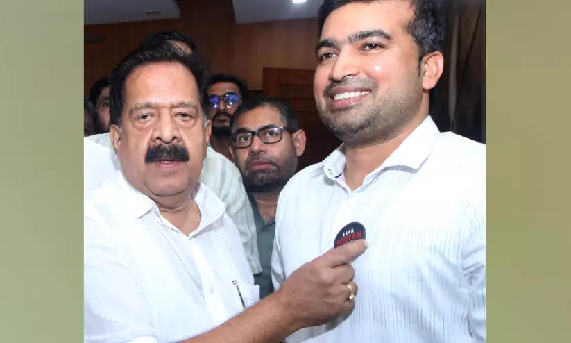 ലഹരിക്കെതിരെ പോരാട്ടവുമായി യു.ജി.എസും; ‘തൂഫാന് വാരിയര്’ ബാഡ്ജ് അണിയിച്ച് ആഭ്യന്തരമന്ത്രി ലഹരിക്കെതിരെ പോരാട്ടവുമായി യു.ജി.എസും; ‘തൂഫാന് വാരിയര്’ ബാഡ്ജ് അണിയിച്ച് ആഭ്യന്തരമന്ത്രി