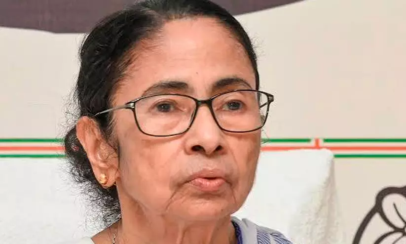ഇ.ഡി മരവിപ്പിച്ച അക്കൗണ്ടുകൾ മമത പക്ഷത്തിന് പ്രവർത്തിപ്പിക്കാനാവില്ല ഇ.ഡി മരവിപ്പിച്ച അക്കൗണ്ടുകൾ മമത പക്ഷത്തിന് പ്രവർത്തിപ്പിക്കാനാവില്ല