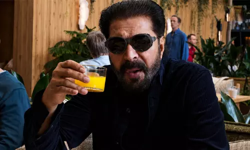 ഒരു നടനെന്ന നിലയിൽ എനിക്ക് പോസിറ്റീവുകൾ ഒന്നുമില്ല, എന്നാൽ...; മോഹൻലാലിനേക്കാൾ മമ്മൂട്ടിയാണ് മികച്ച നടൻ എന്ന് ഫാസിൽ അന്ന് പറഞ്ഞതിന് പിന്നിൽ... ഒരു നടനെന്ന നിലയിൽ എനിക്ക് പോസിറ്റീവുകൾ ഒന്നുമില്ല, എന്നാൽ...; മോഹൻലാലിനേക്കാൾ മമ്മൂട്ടിയാണ് മികച്ച നടൻ എന്ന് ഫാസിൽ അന്ന് പറഞ്ഞതിന് പിന്നിൽ...