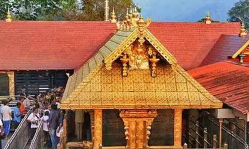 ശബരിമല സ്വർണക്കൊള്ള: അന്തിമ റിപ്പോർട്ട് ഉടന് സമർപ്പിക്കാന് ഹൈകോടതി നിർദേശം ശബരിമല സ്വർണക്കൊള്ള: അന്തിമ റിപ്പോർട്ട് ഉടന് സമർപ്പിക്കാന് ഹൈകോടതി നിർദേശം