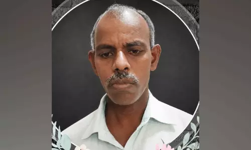 ഹൃദയാഘാതം: എറിയാട് സ്വദേശി ദുബൈയിൽ നിര്യാതനായി ഹൃദയാഘാതം: എറിയാട് സ്വദേശി ദുബൈയിൽ നിര്യാതനായി