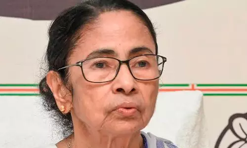 ഇ.ഡി മരവിപ്പിച്ച അക്കൗണ്ടുകൾ മമത പക്ഷത്തിന് പ്രവർത്തിപ്പിക്കാനാവില്ല ഇ.ഡി മരവിപ്പിച്ച അക്കൗണ്ടുകൾ മമത പക്ഷത്തിന് പ്രവർത്തിപ്പിക്കാനാവില്ല